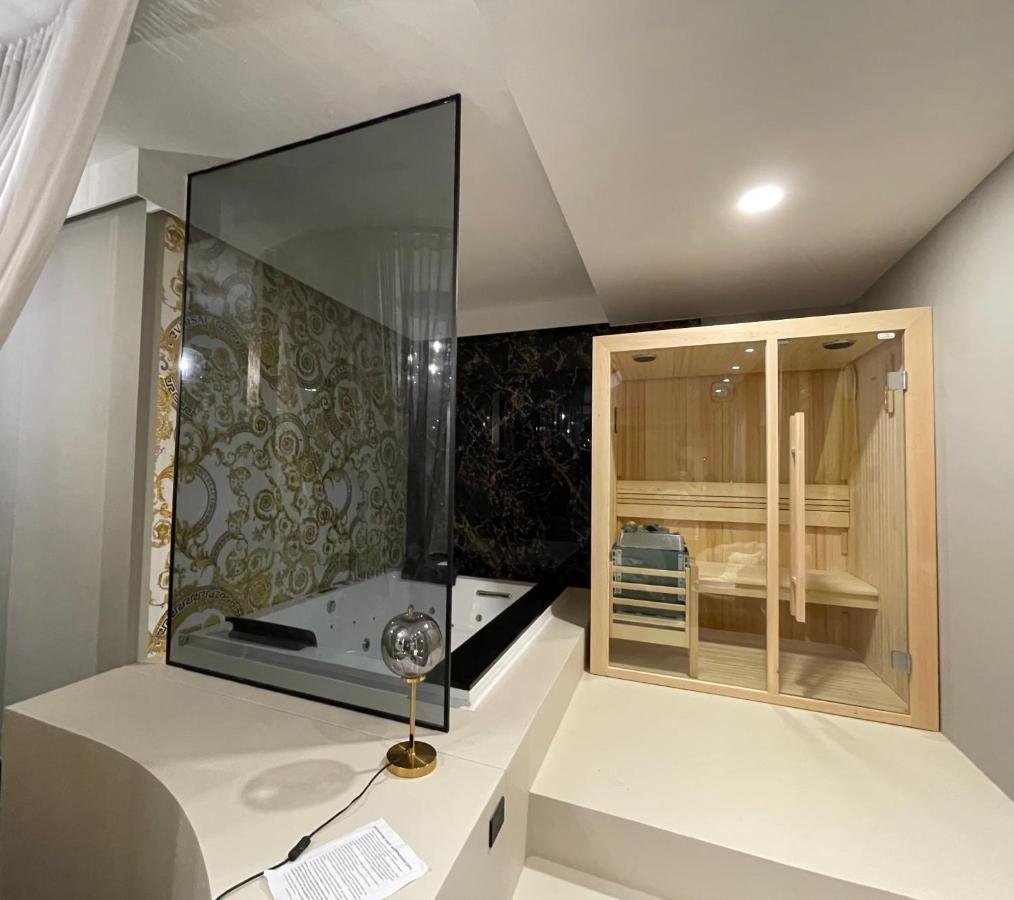 Versace Luxury Room Corleone Exterior photo