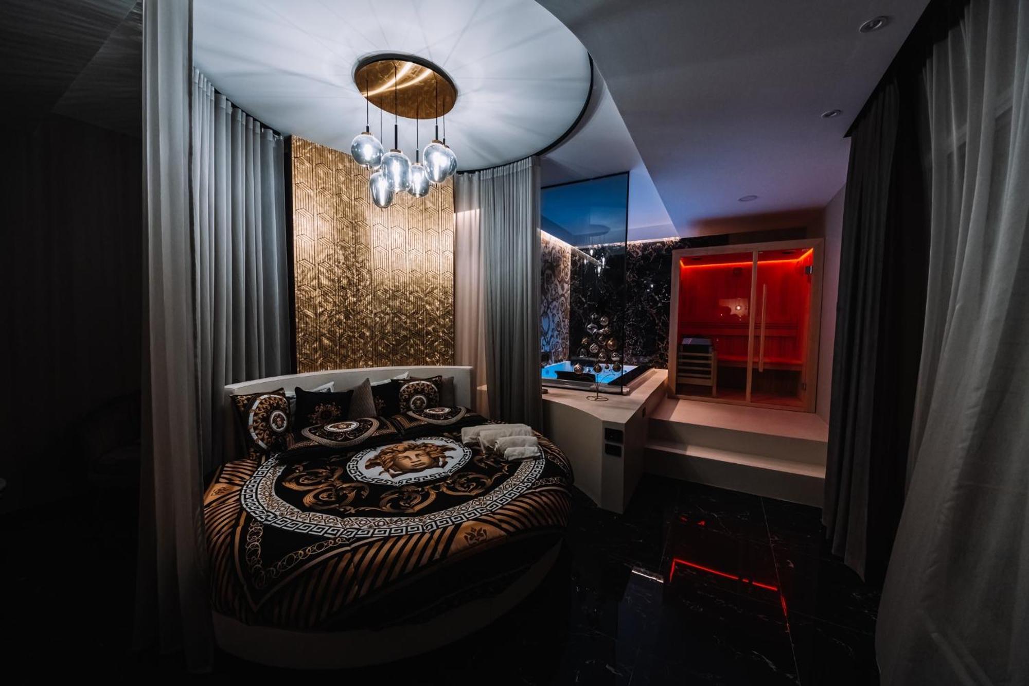 Versace Luxury Room Corleone Exterior photo