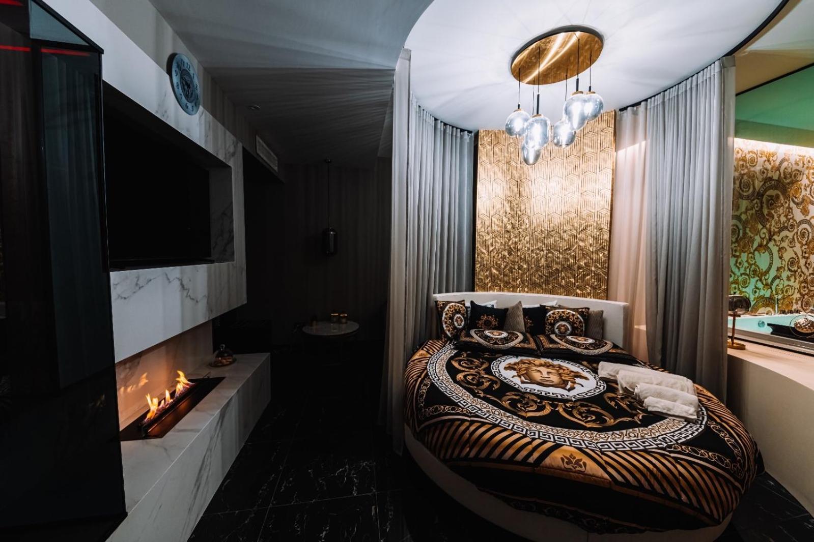 Versace Luxury Room Corleone Exterior photo