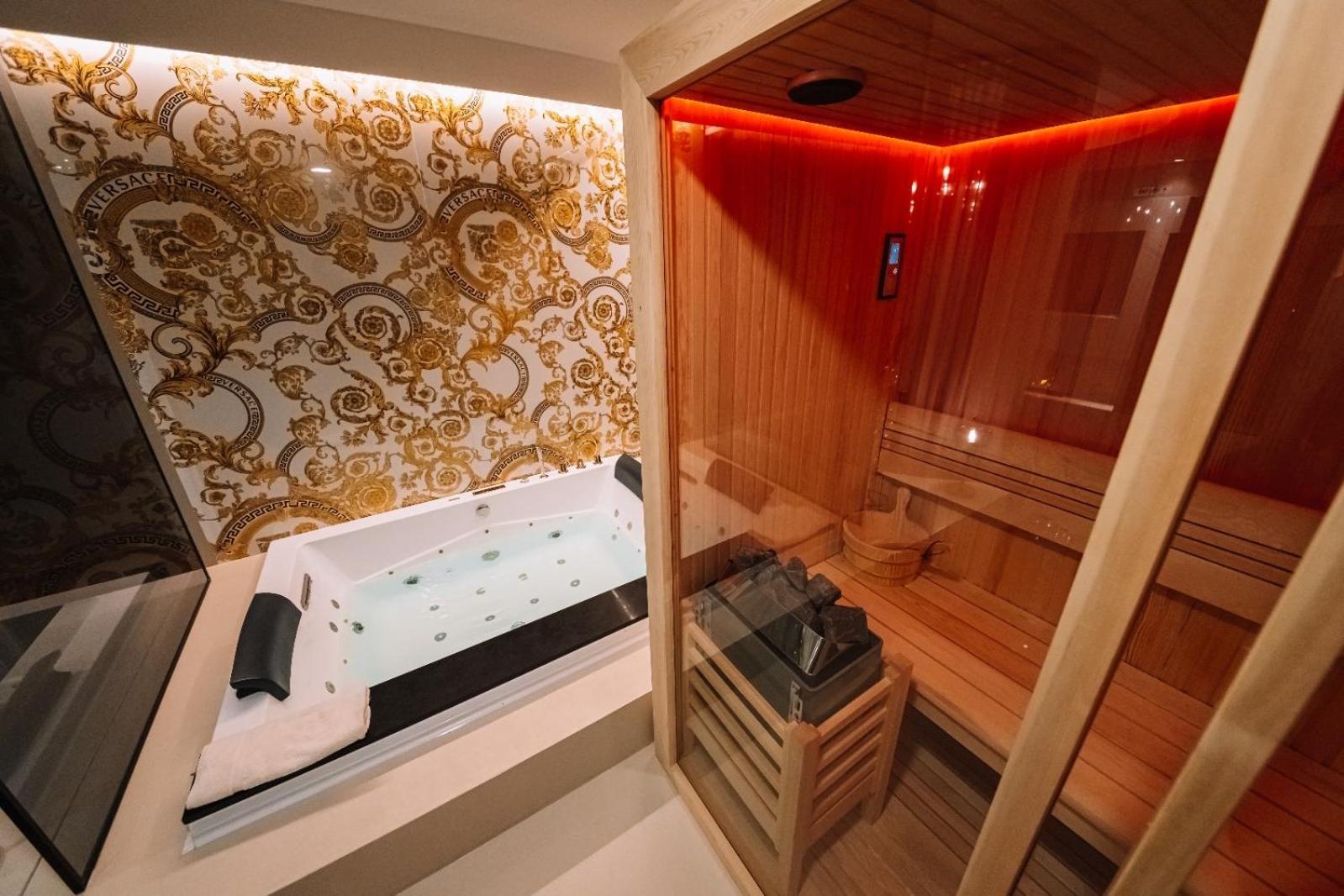 Versace Luxury Room Corleone Exterior photo