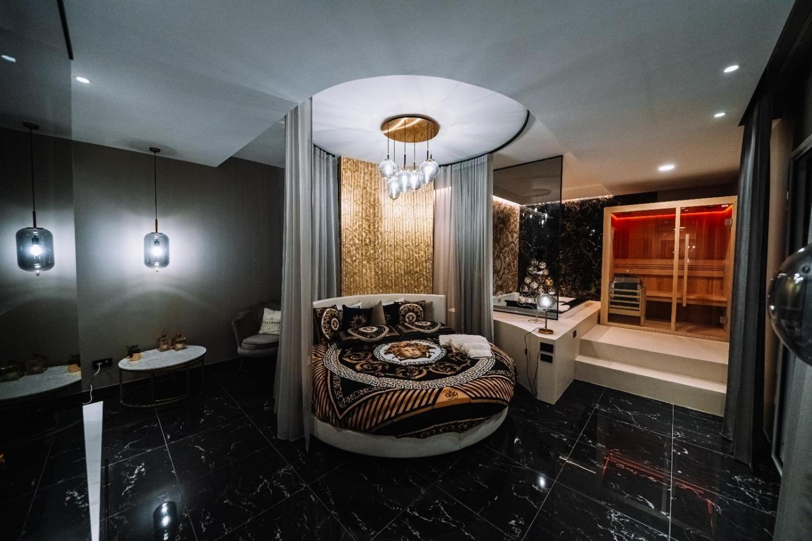 Versace Luxury Room Corleone Exterior photo